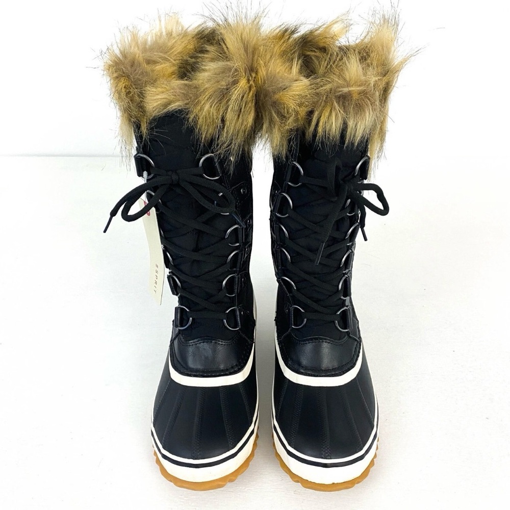 Esprit Evelyn snow boots, known for their winter-appropriate features. (NWB)
